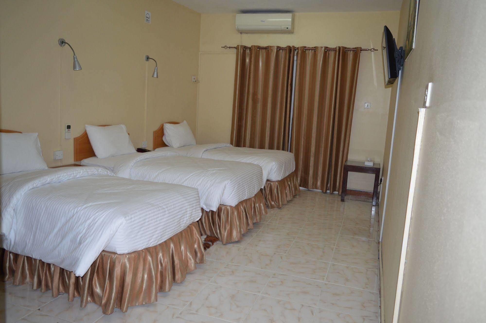 Zagy Hotel Dubai Exterior photo