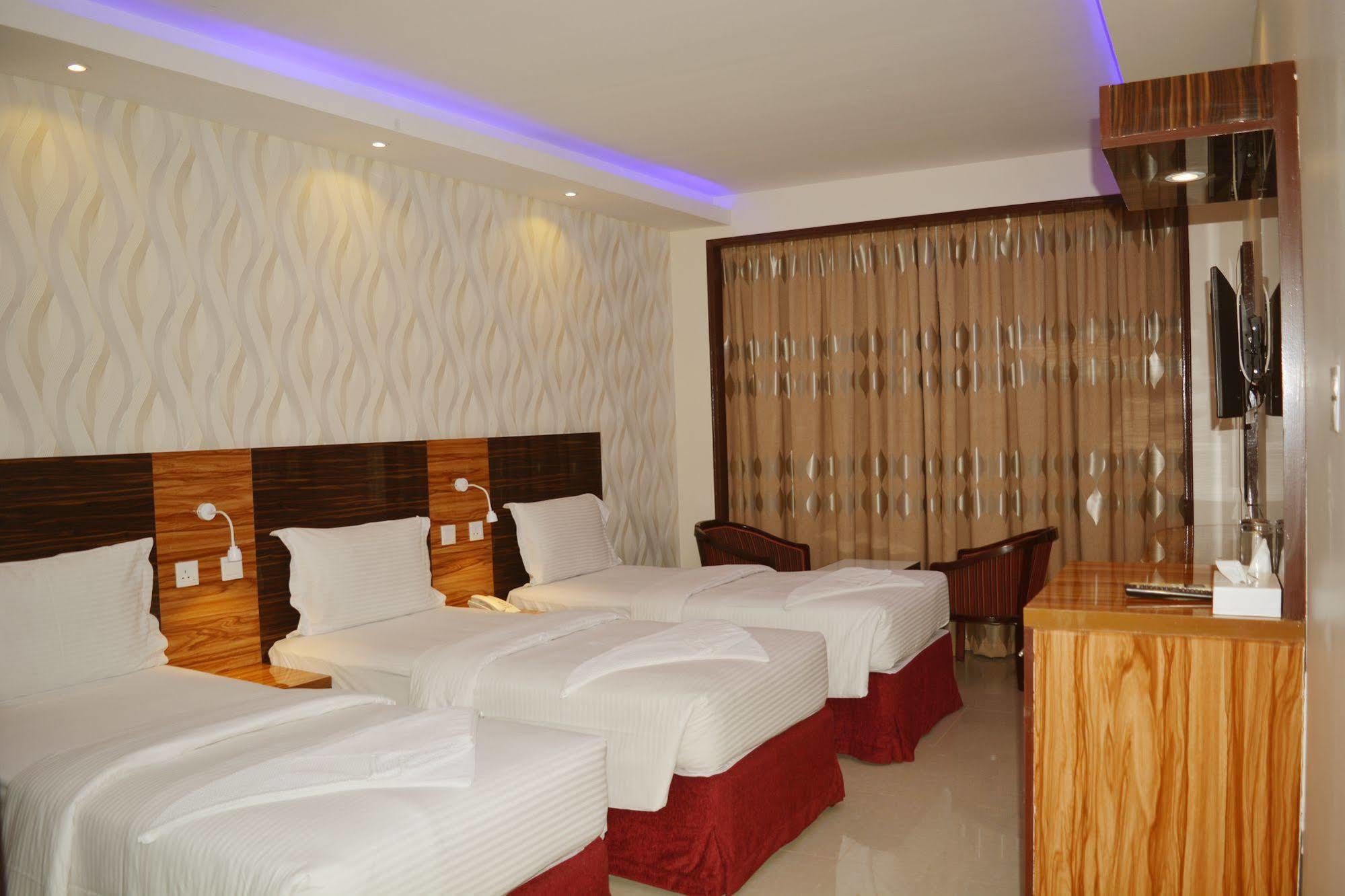 Zagy Hotel Dubai Exterior photo